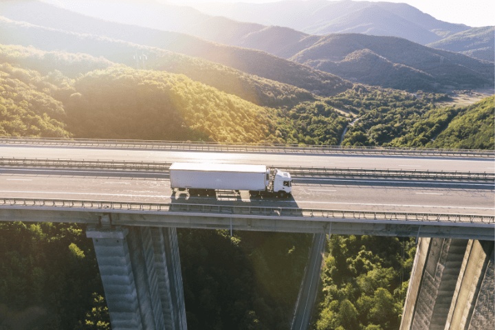 Why Trucking Dispatch Software Necessary to Solve Logistics Problems