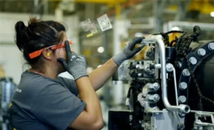 Augmented Reality boosts Manufacturing